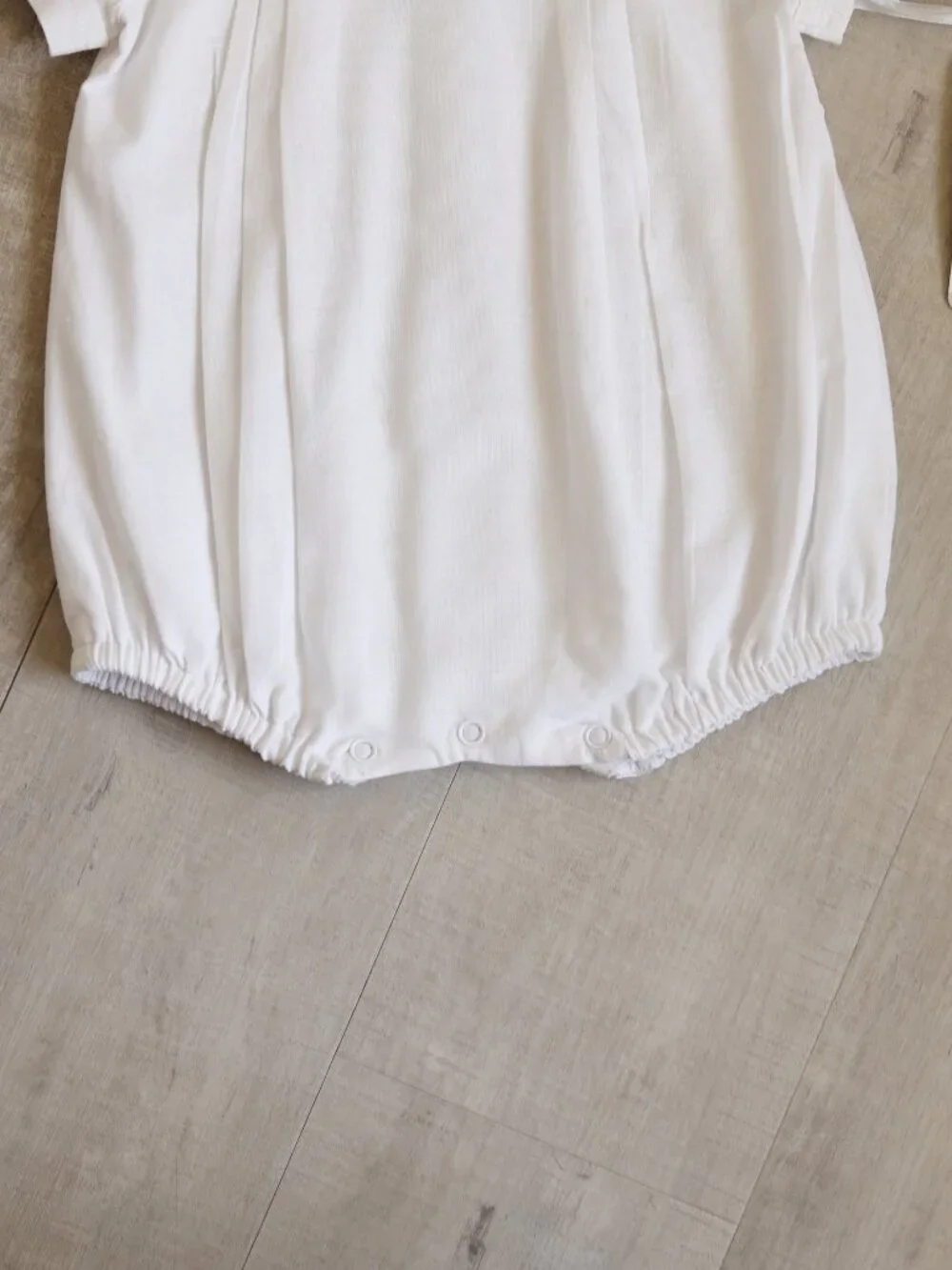 White Cotton Linen Creeper Bubble Feltman Brothers/Carriage Boutique 6M NWT
